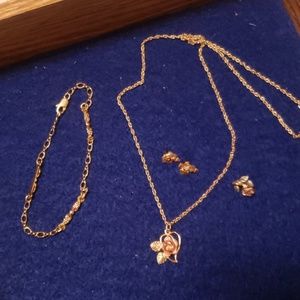 Black hills gold jewelry set